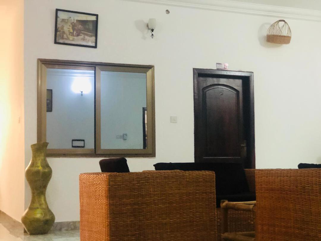 Nana'S Holiday Let Adenta Exterior foto
