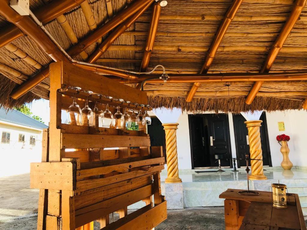 Nana'S Holiday Let Adenta Exterior foto