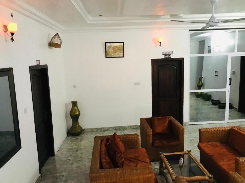 Nana'S Holiday Let Adenta Exterior foto