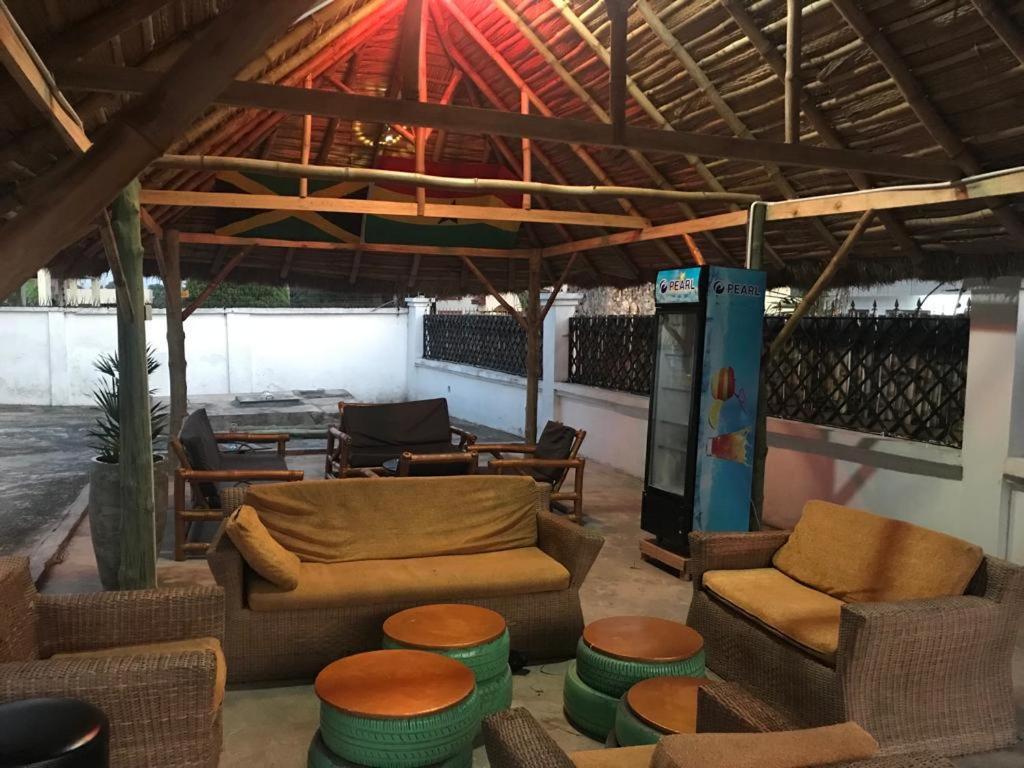 Nana'S Holiday Let Adenta Exterior foto