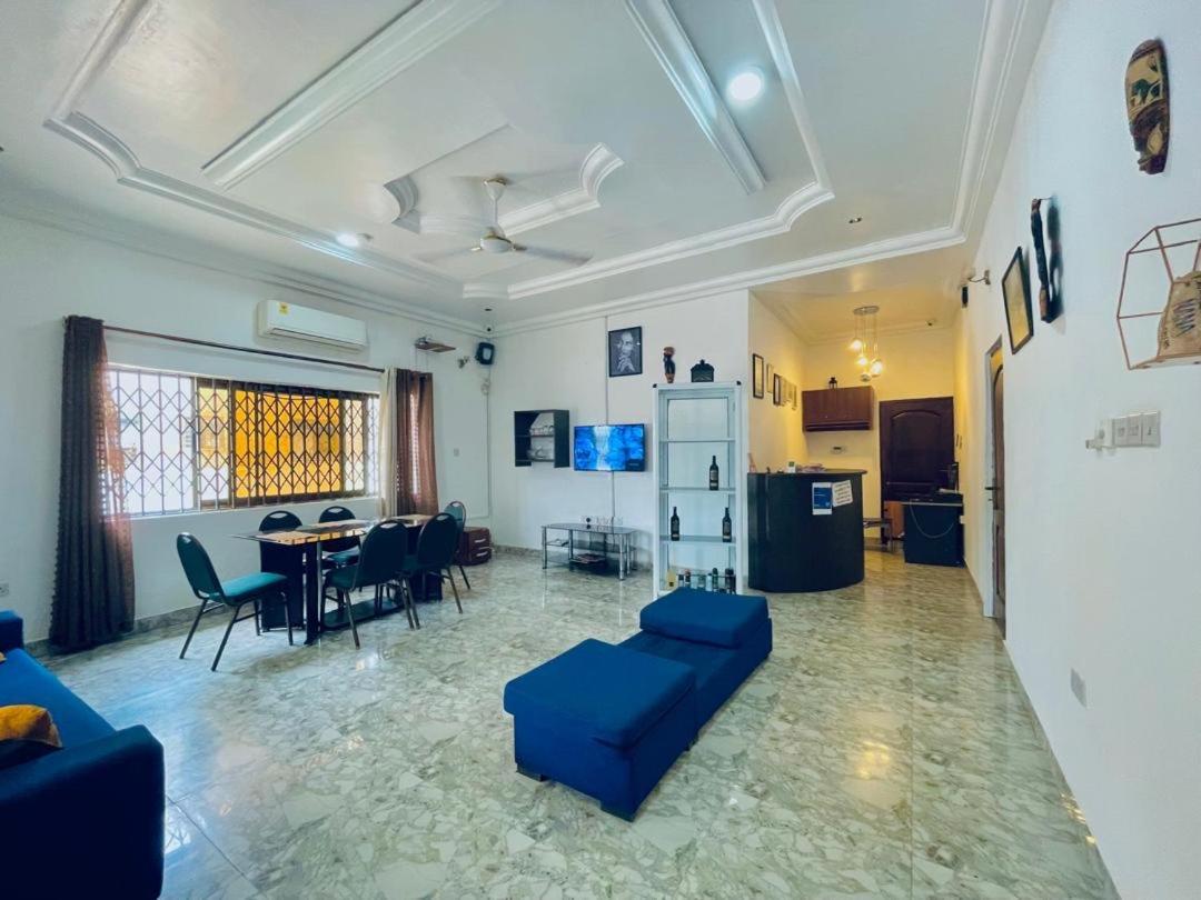 Nana'S Holiday Let Adenta Exterior foto