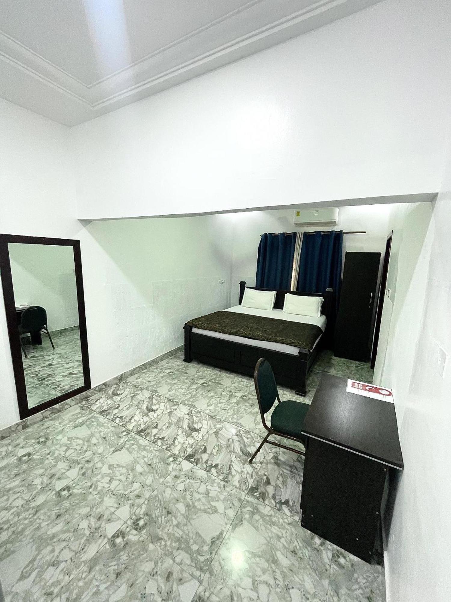 Nana'S Holiday Let Adenta Exterior foto