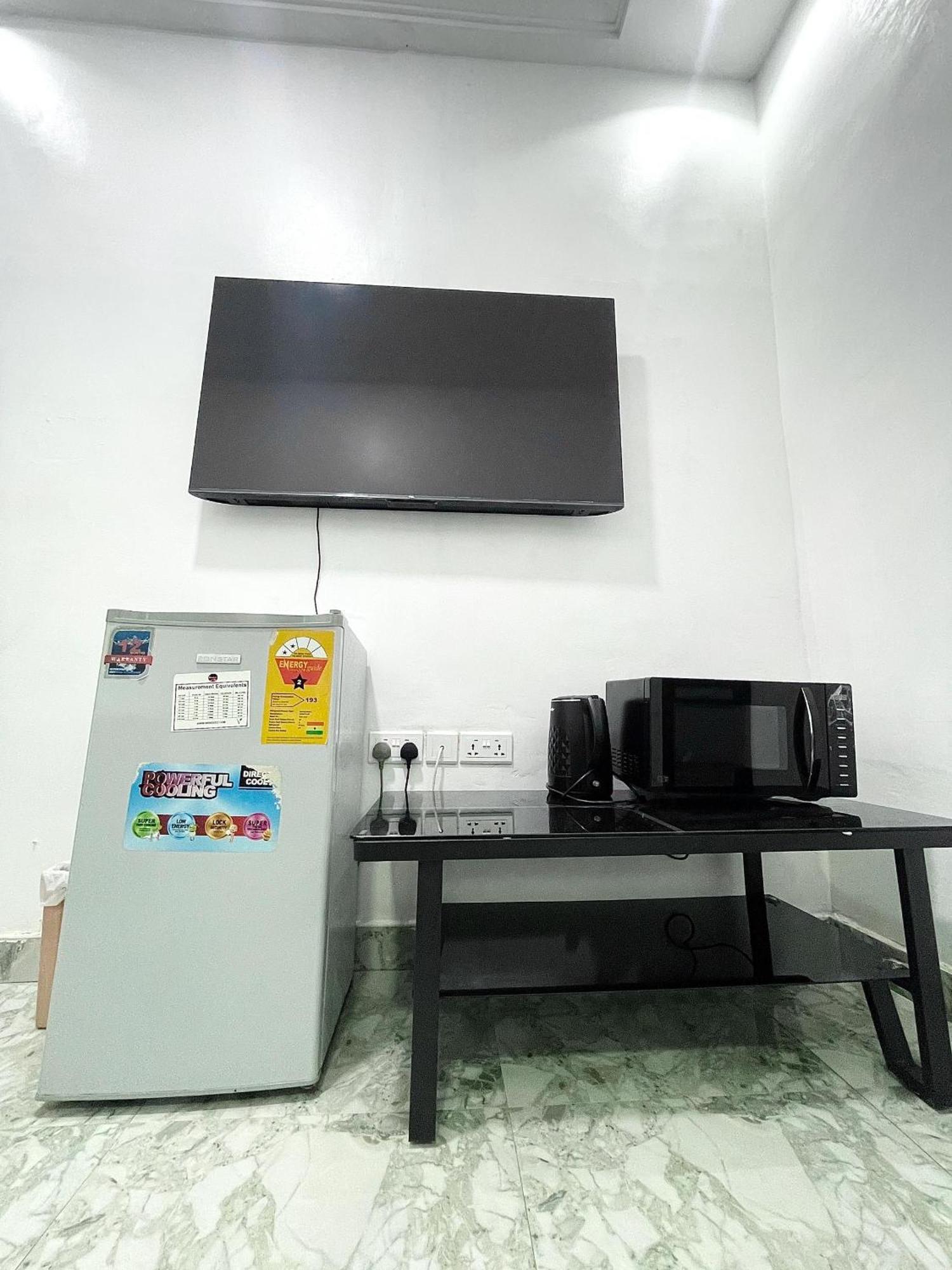 Nana'S Holiday Let Adenta Exterior foto